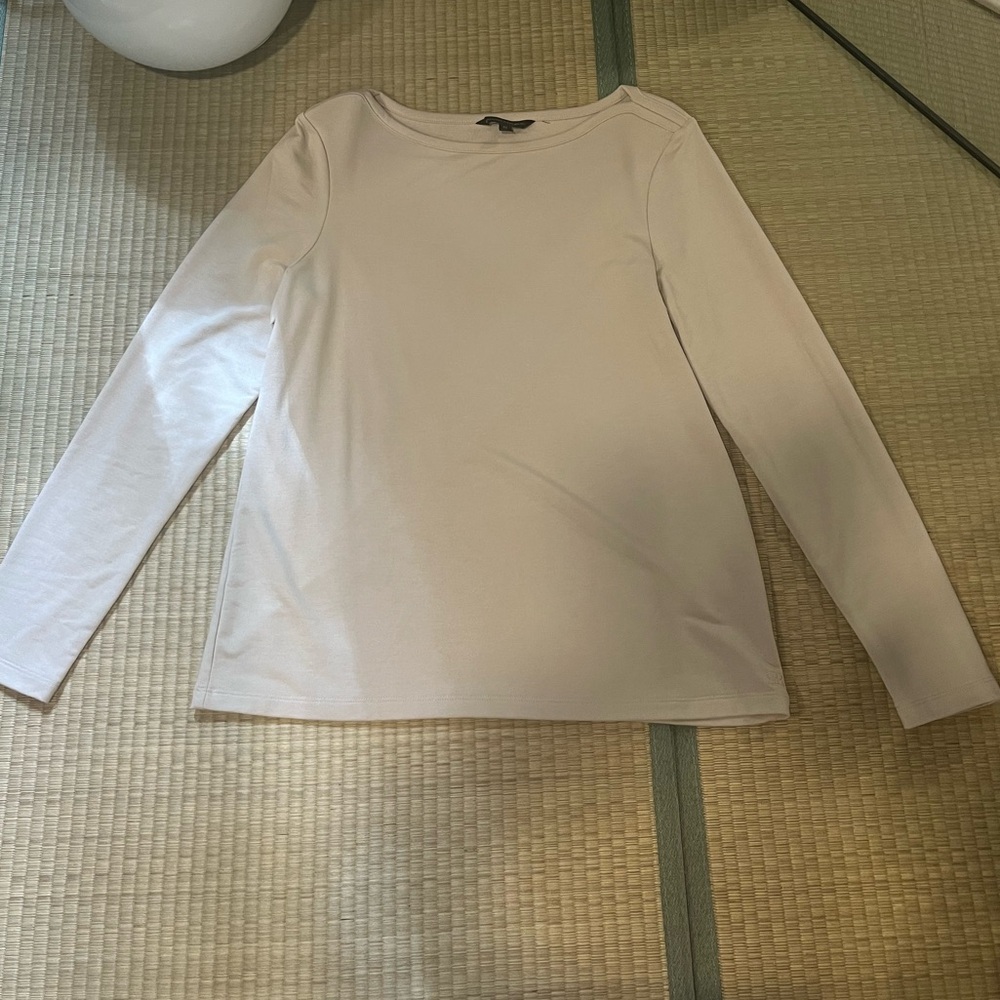 Banana Republic Long-Sleeve Boat Neck Top in Cream
